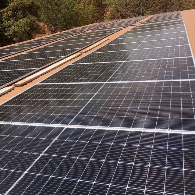 Obra de energia solar da Conversão Solar em propriedade rural de Mato Grosso